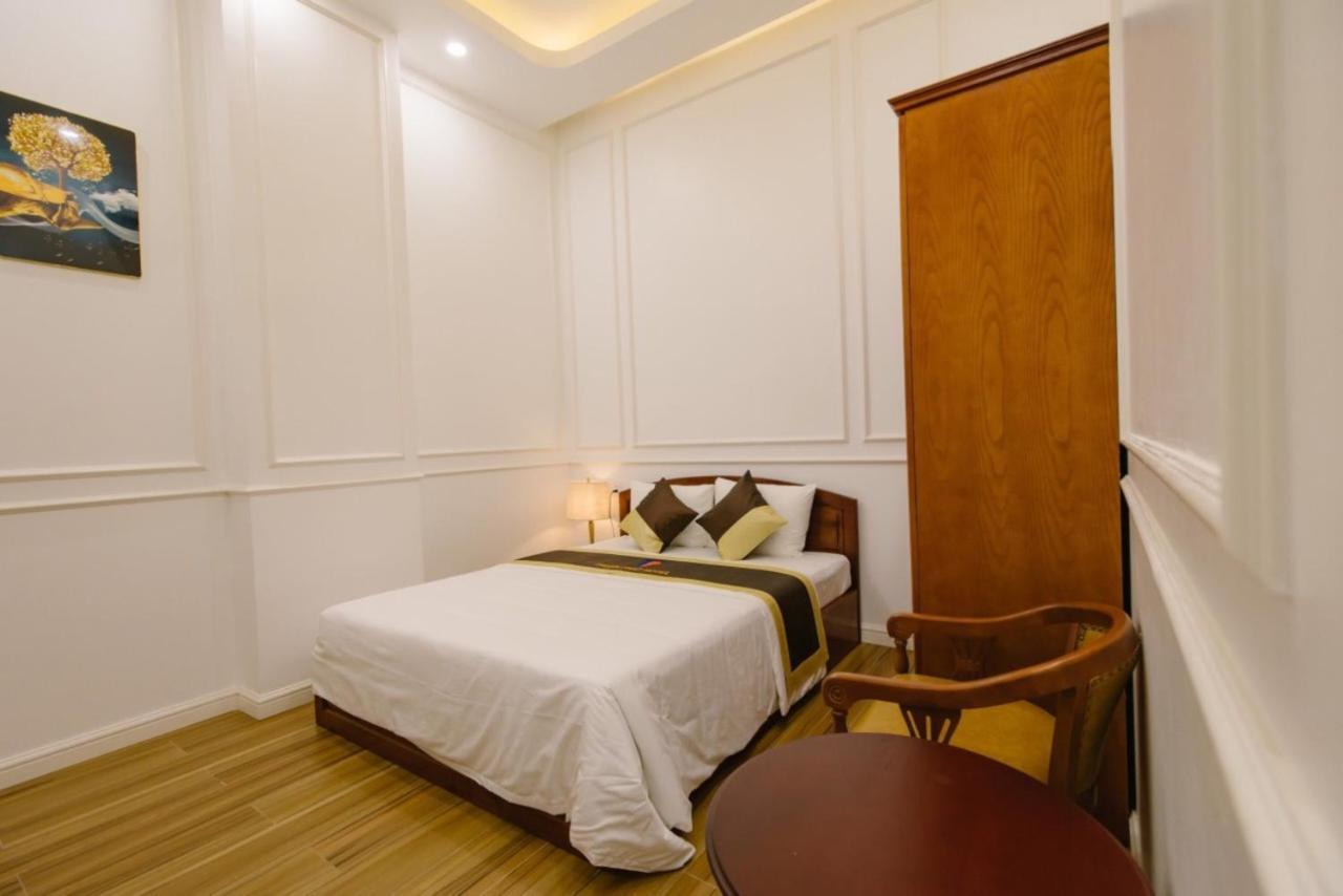 Thuan Phat Hotel Soc Trang ภายนอก รูปภาพ